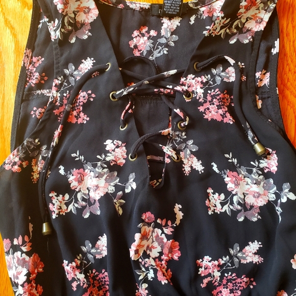 Floral dress - Picture 3 of 4